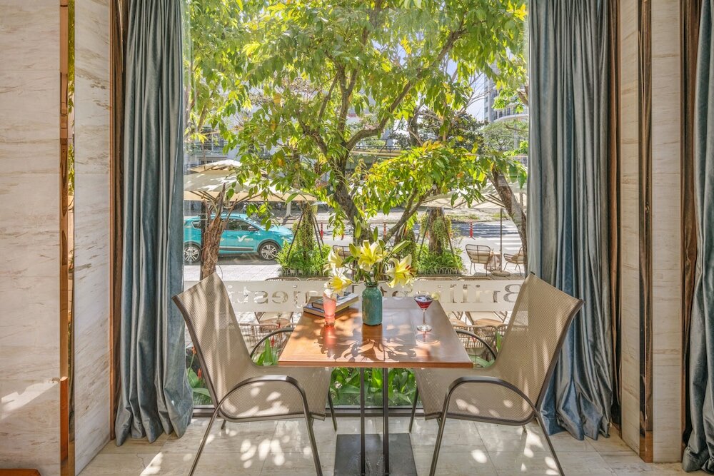 Фото Brilliant Majestic Hotel