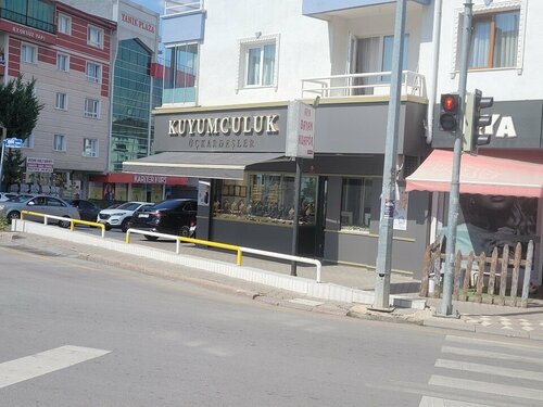 Üç Kardeşler Kuyumculuk Fotoğraf 2