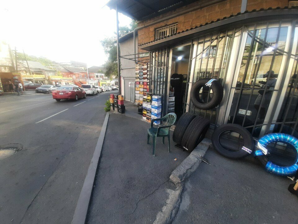 Tires and wheels Шины, Yerevan, photo