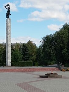 Victory Square (Abai oblysy, Semey, Jeńis saıabaǵy), park