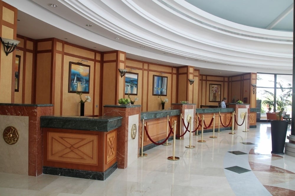 Фото Reef Oasis Beach