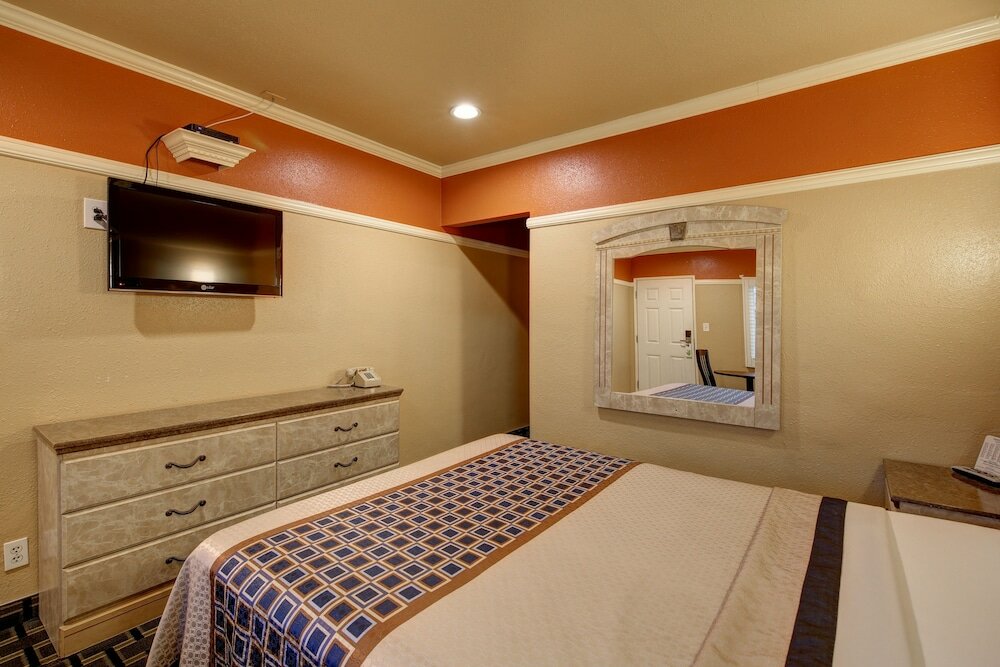 Фото Geneva Motel