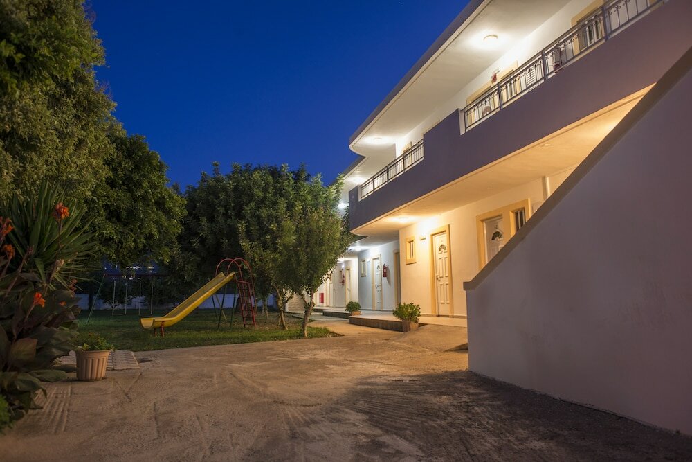 Фото Fili Hotel Apartments