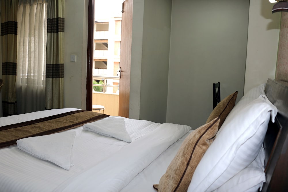 Фото Апарт-Отель Alpine