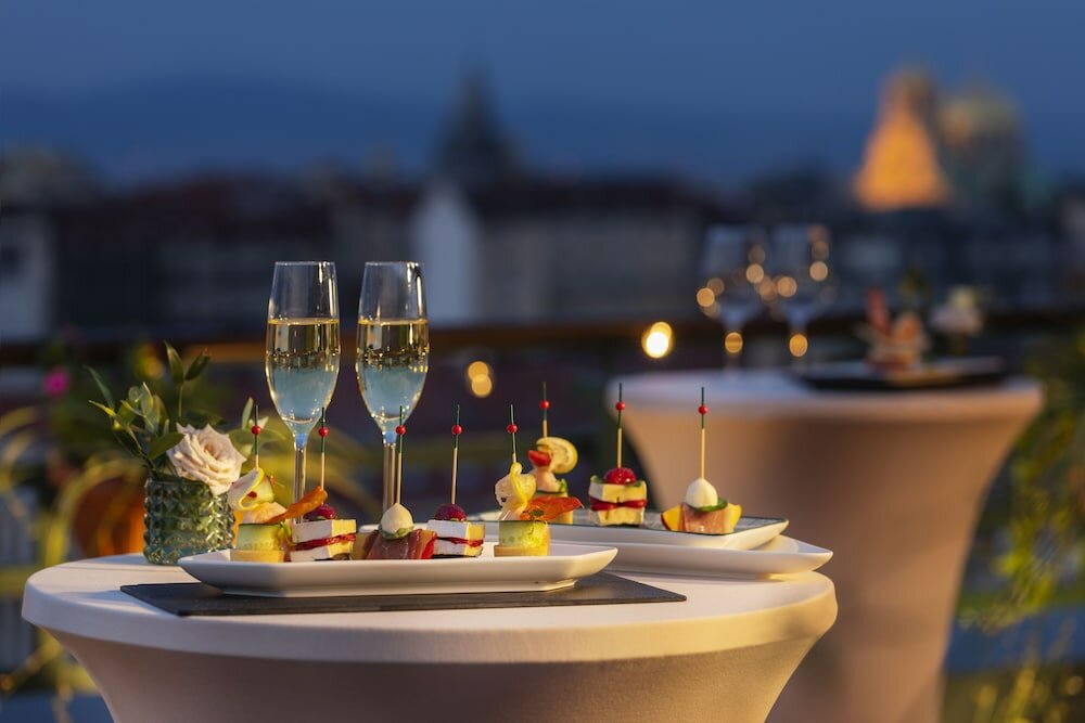 Фото Grand Hotel Sofia