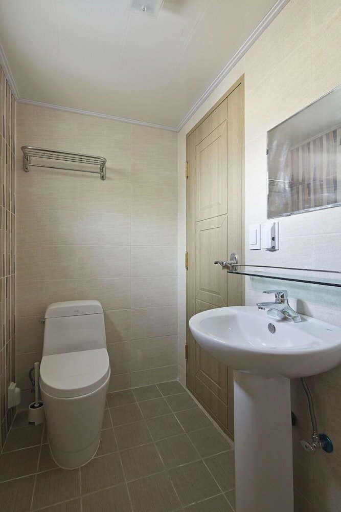 Фото Jiwoljang Guest House