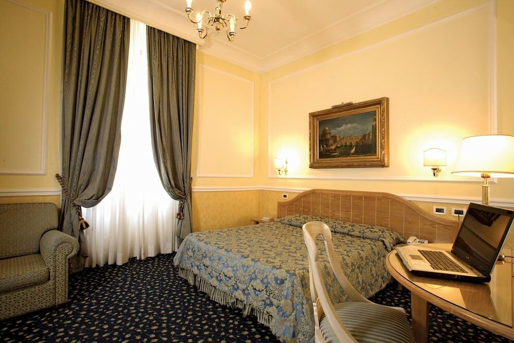 Фото Hotel Giglio dell'Opera