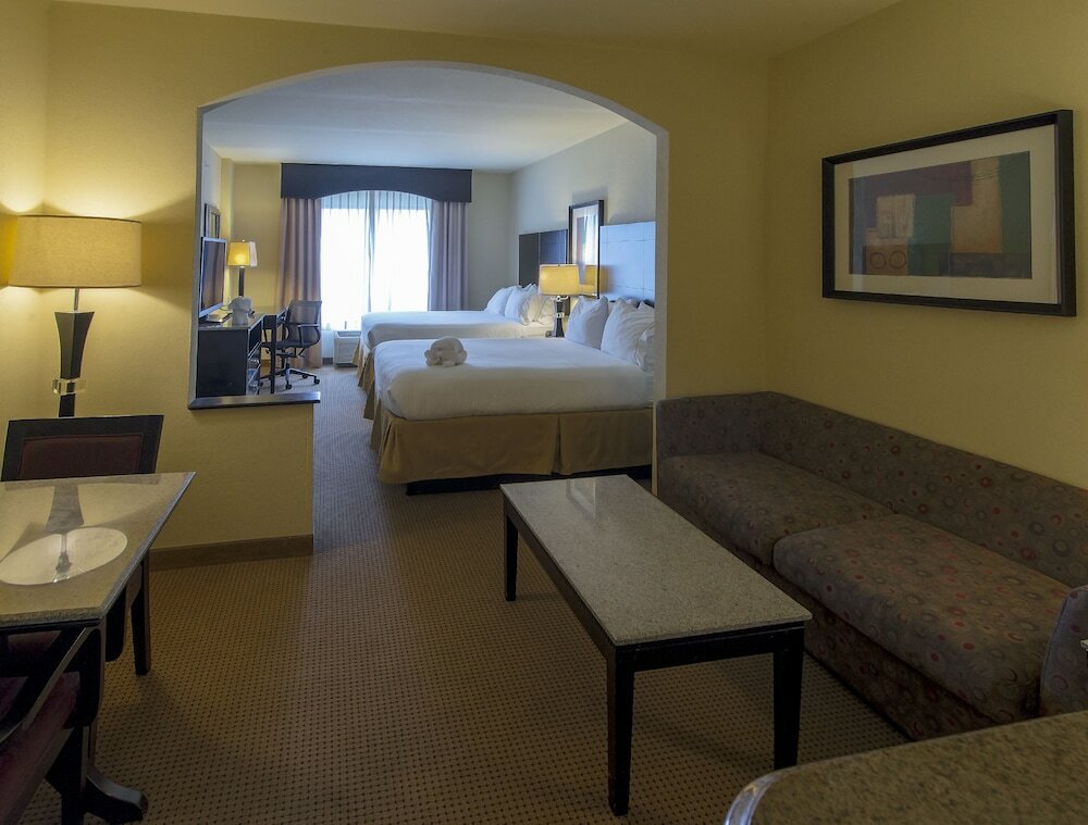 Фото Holiday Inn Express & Suites, International Drive, an Ihg Hotel