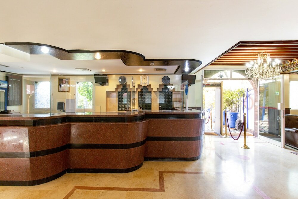 Фото Hotel Akabar