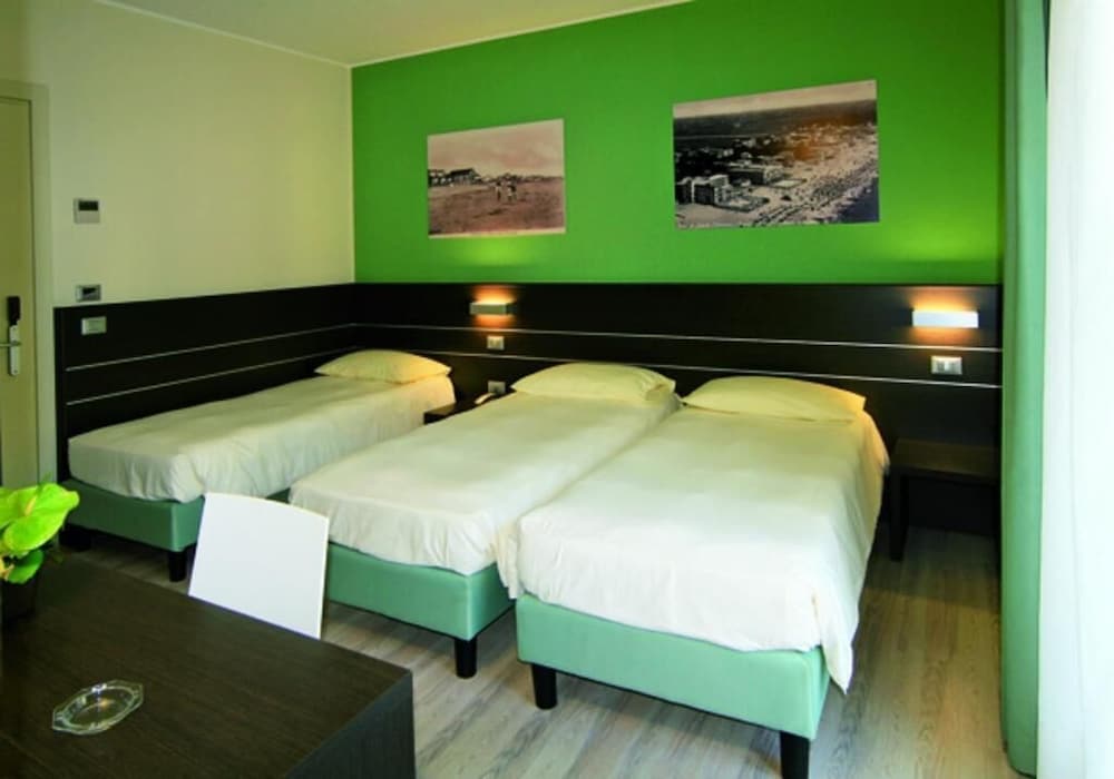 Фото Hotel Vienna