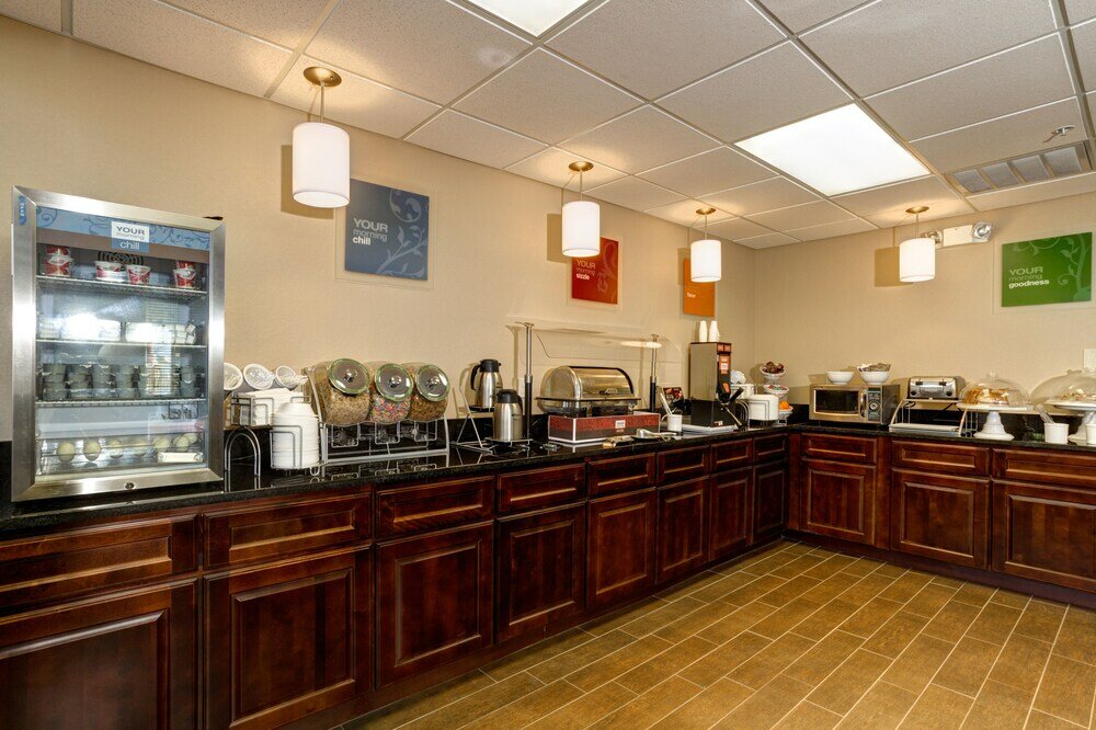 Фото Comfort Suites Clearwater - Dunedin