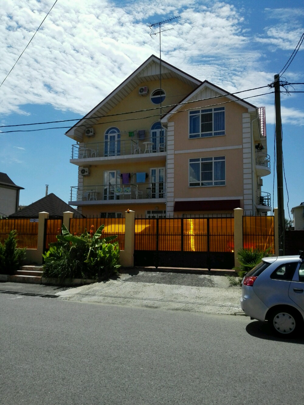 Фото Апрельский