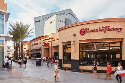 Las Vegas North Premium Outlets shopping plan