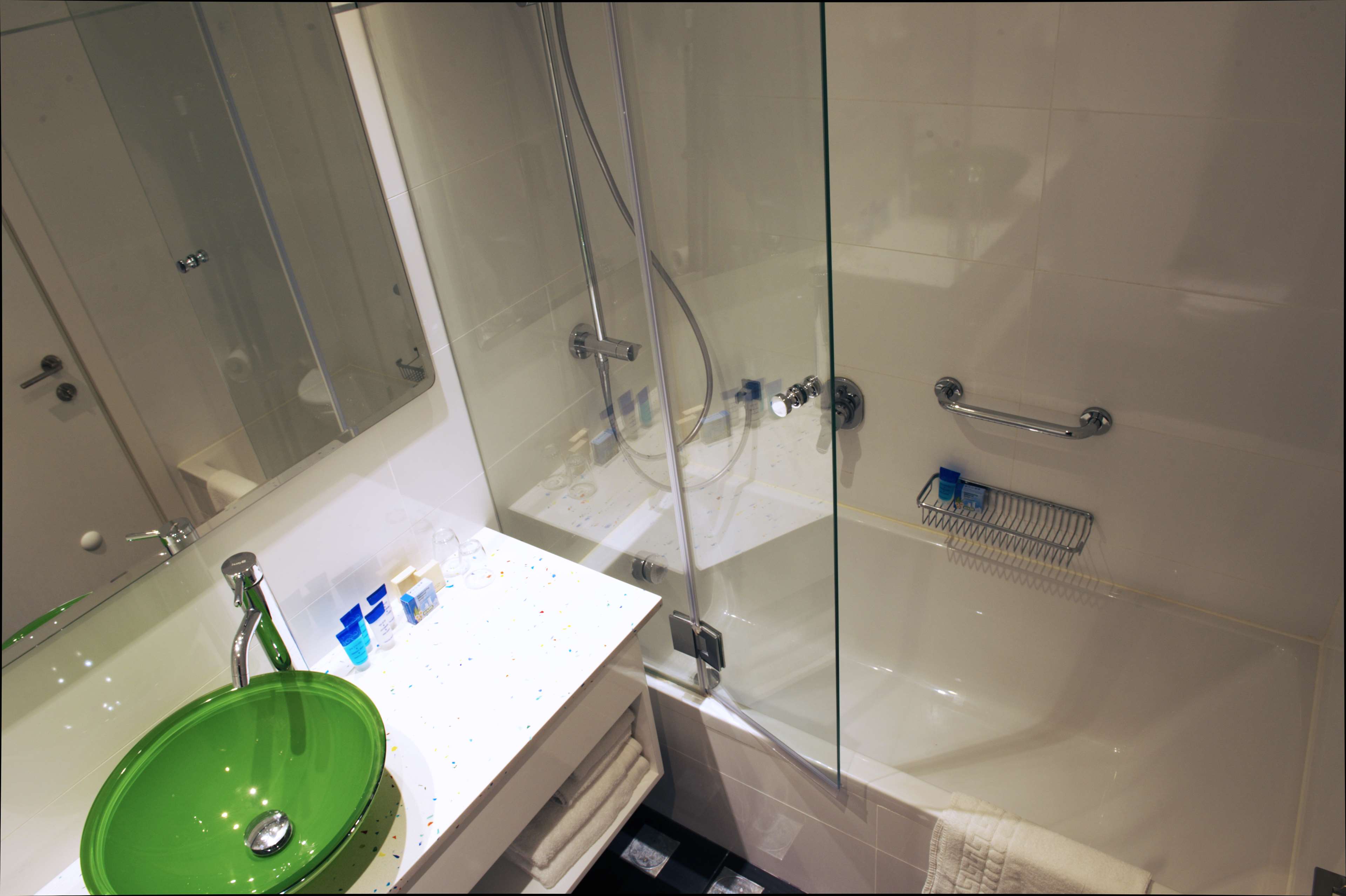 Фото Best Western Regency Suites Hotel