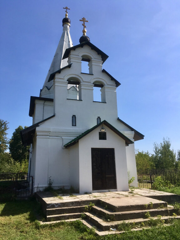 Orthodox church Church of the Apostles Peter and Paul v Petrovskom, Lytkarino, photo