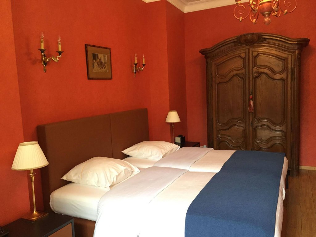 Фото Hôtel Perrin