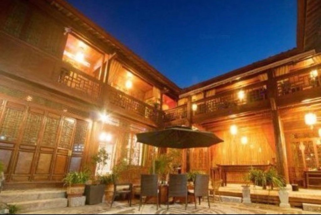 Фото отеля 1