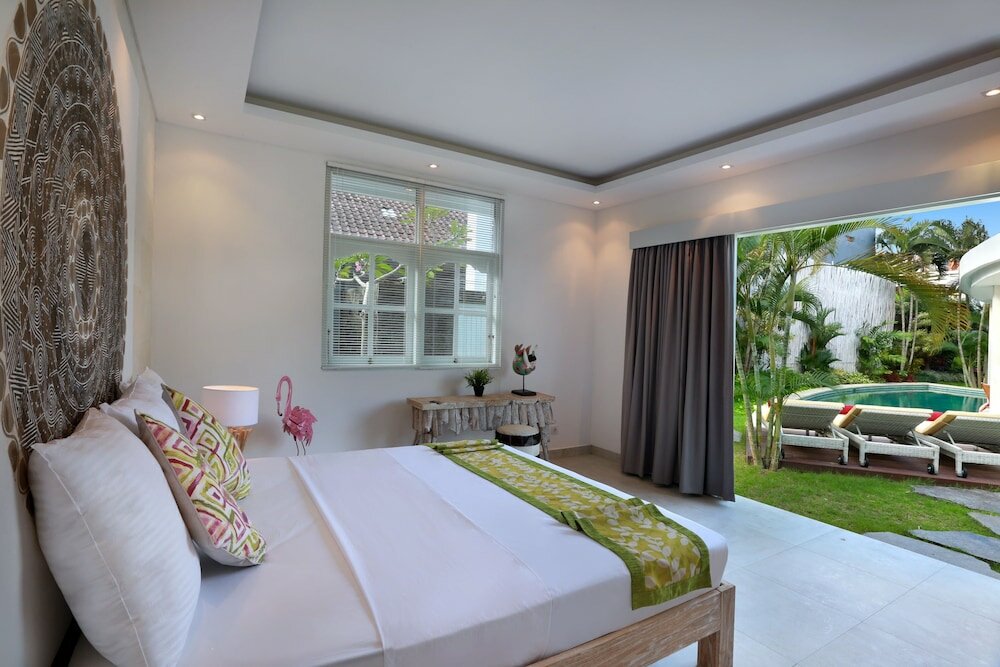 Фото Seminyak White Design Villa