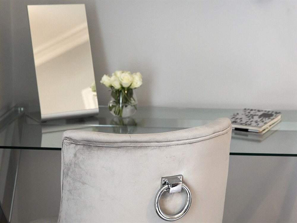 Фото The Lane Hotel