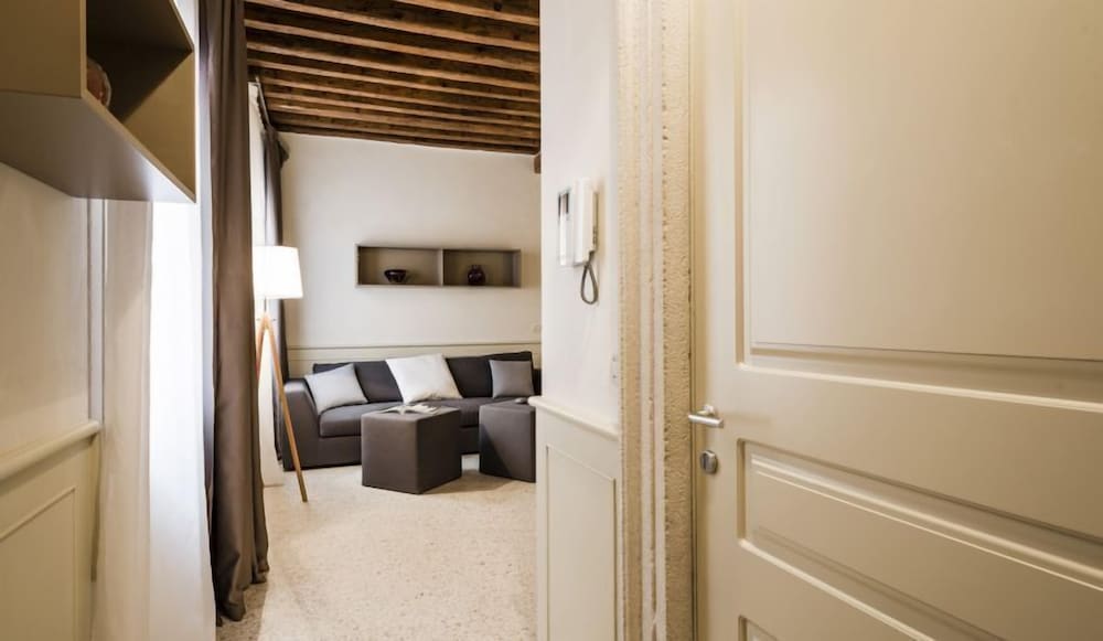 Фото Mysweetplace - San Marco Apartments