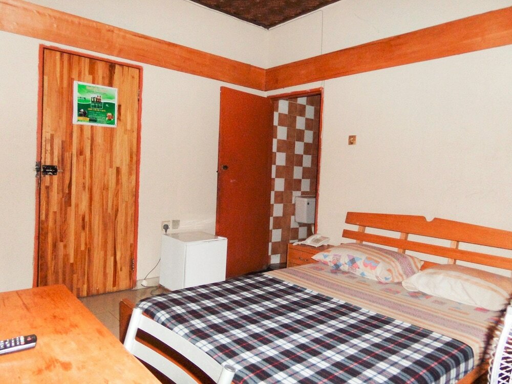 Фото Deke Hotel and Suites