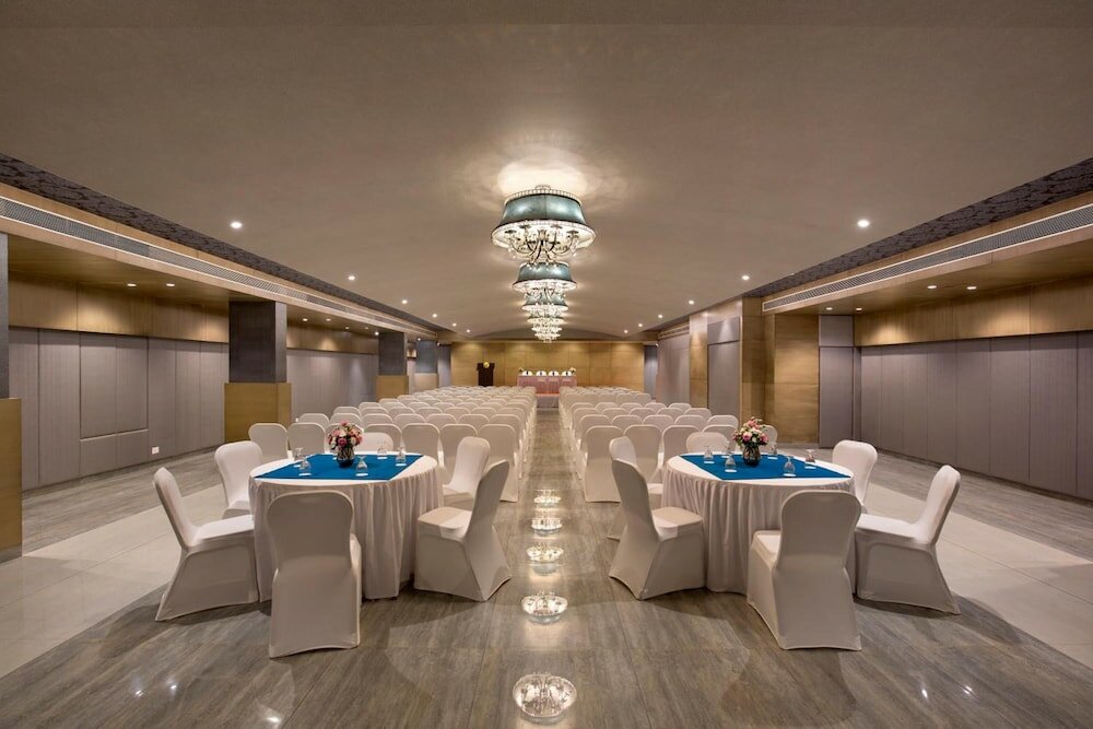 Фото The Baroda Residency