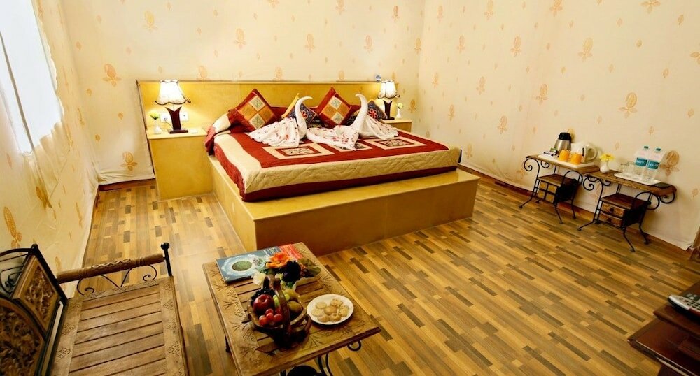 Фото Chokhi Dhani Desert Camp