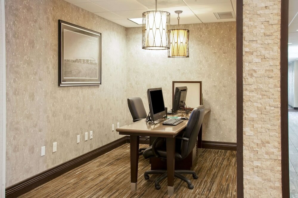 Фото Homewood Suites by Hilton Bakersfield