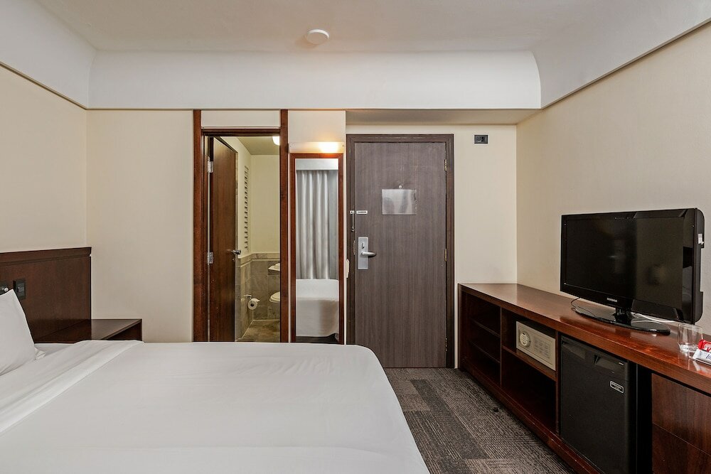 Фото Slaviero Hotel Curitiba Centro