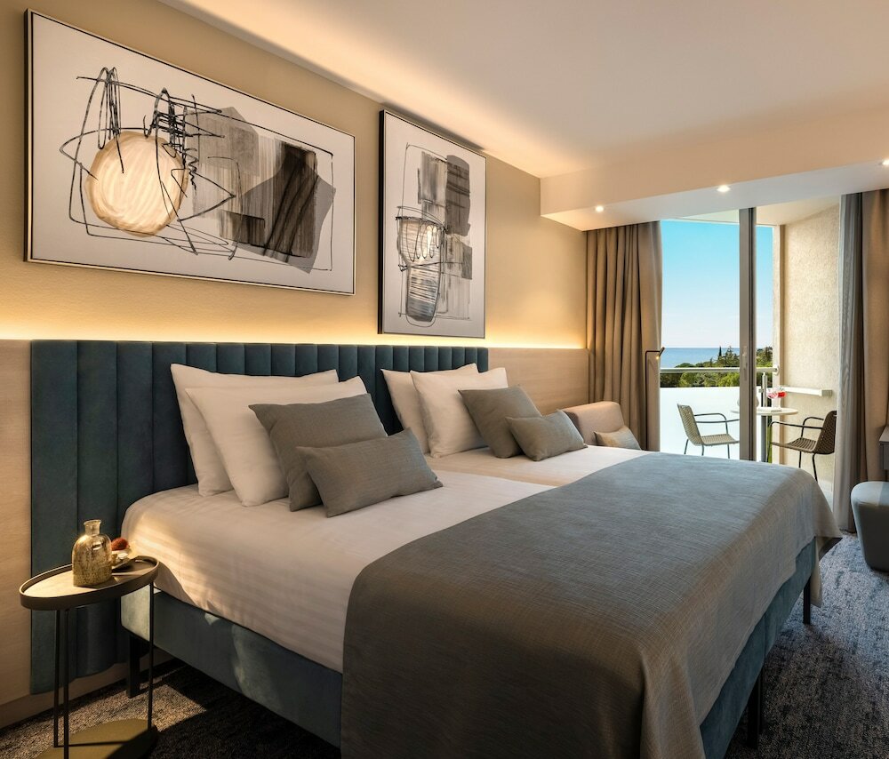 Фото Aminess Maestral Hotel