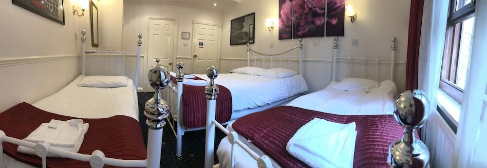 Фото Springfield Hotel London