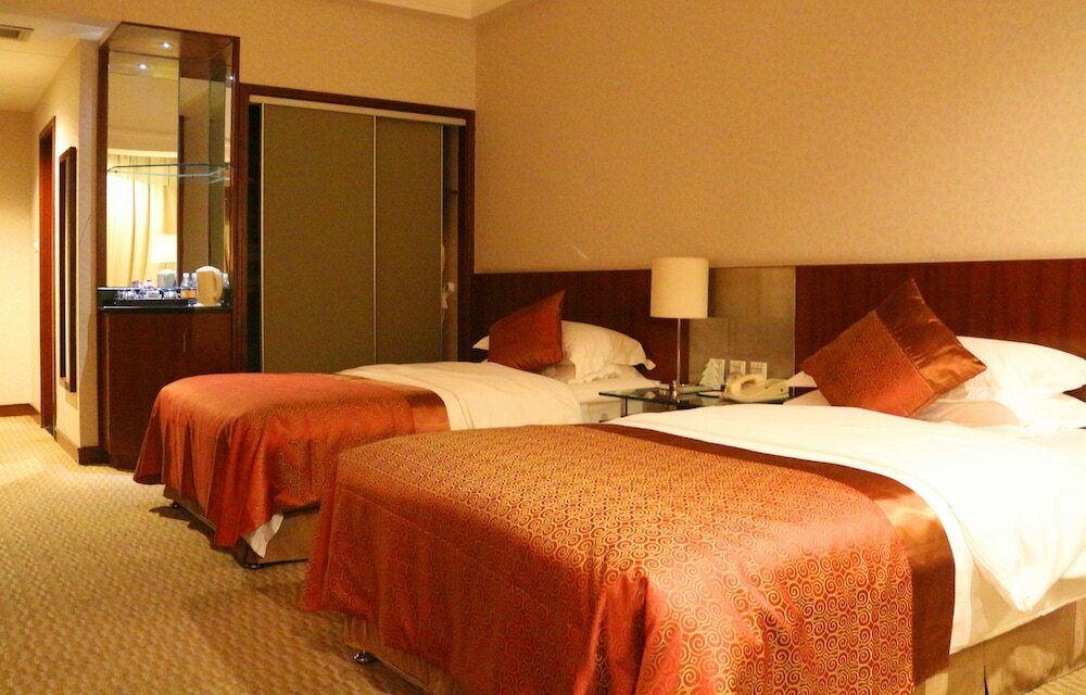 Фото Jinling Jingyuan Plaza