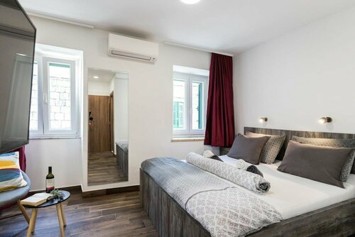 Гостиница Apinelo Port Rooms в Сплите