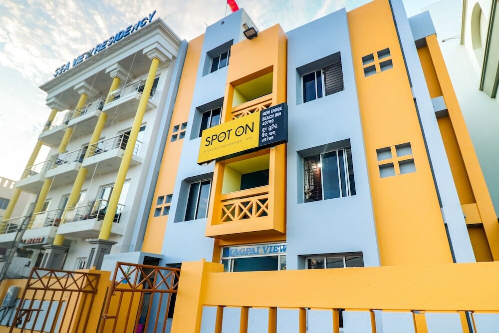 Фото отеля 1