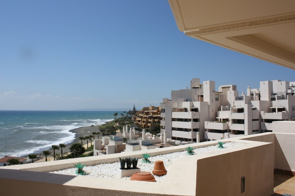 Фото Frontline Penthouse With Private Pool