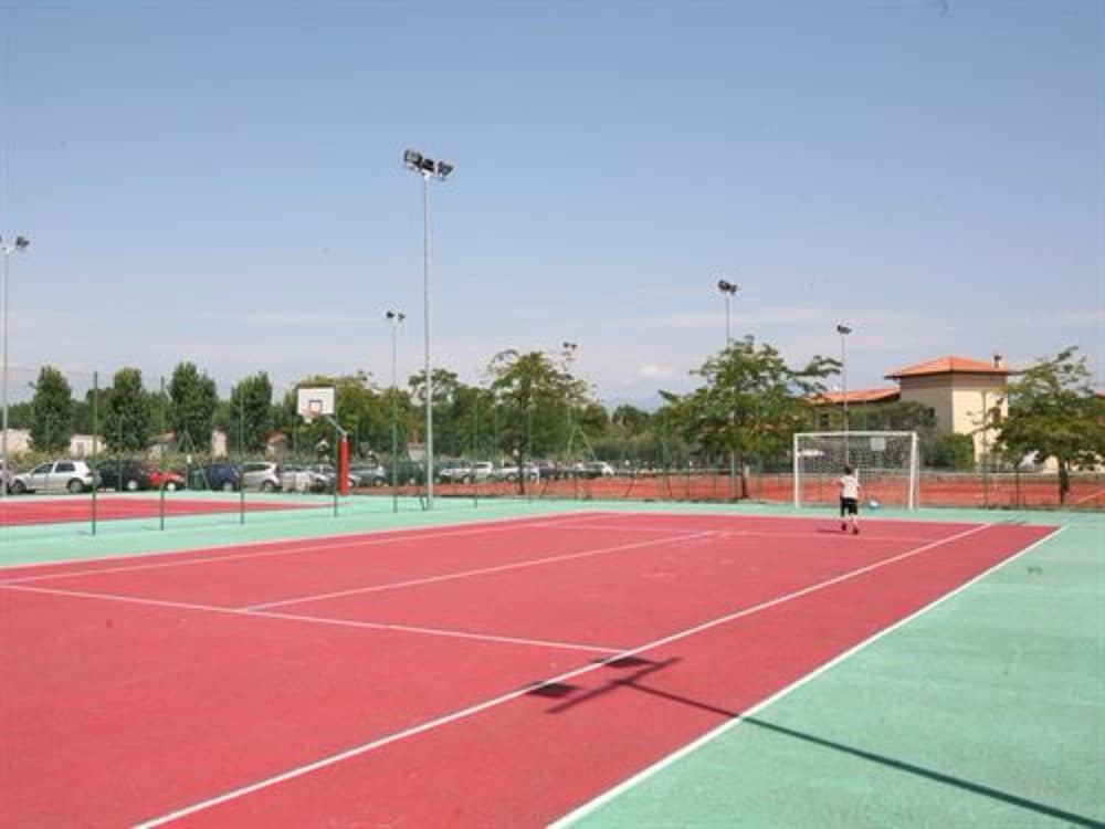 Фото The Garda Village