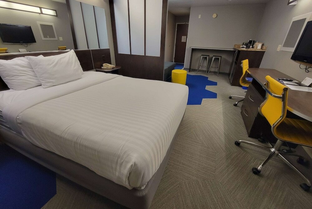 Фото Microtel Inn & Suites by Wyndham Council Bluffs/Omaha
