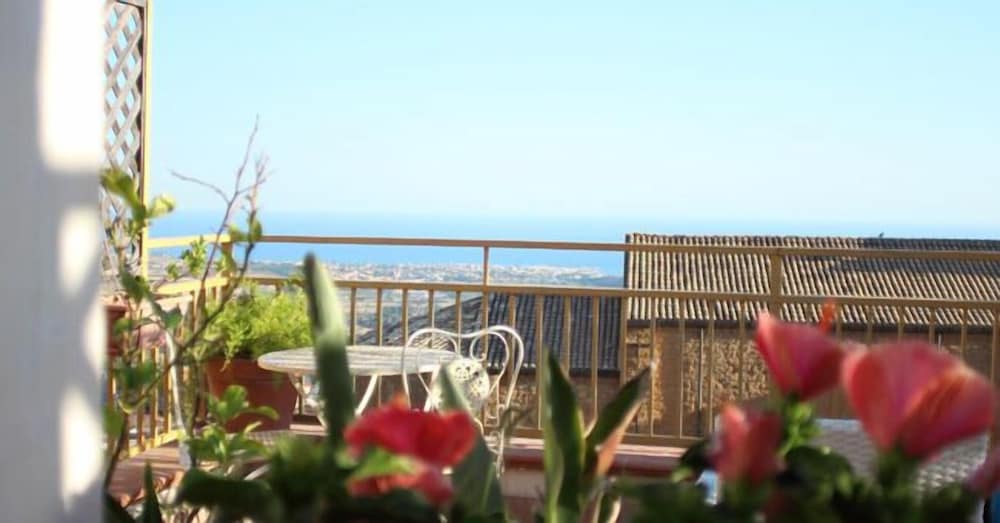 Фото B&b PortAtenea