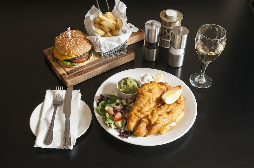 Фото West End Hotel