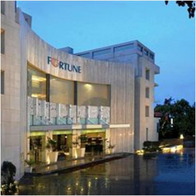 Гостиница Fortune Sector 27 Noida в Ноиде