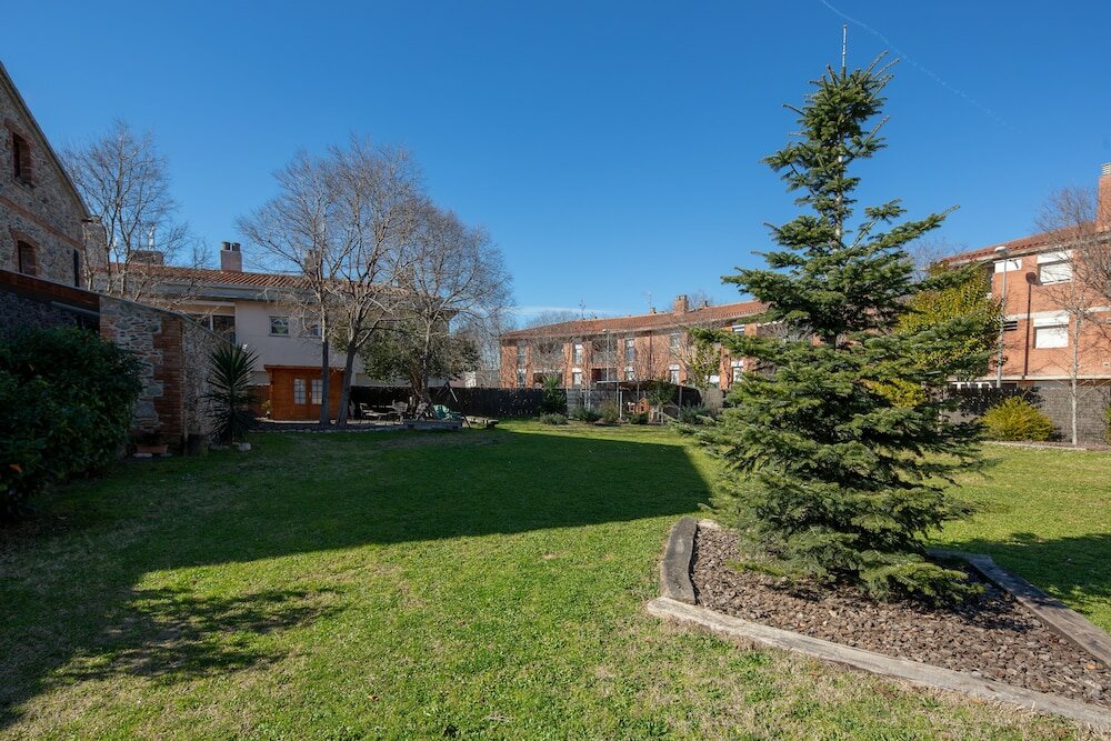 Фото Mas Can Calet Aparthotel