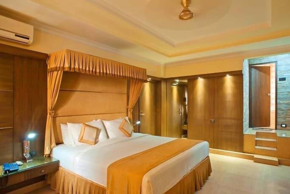 Фото Hotel Gulshan International