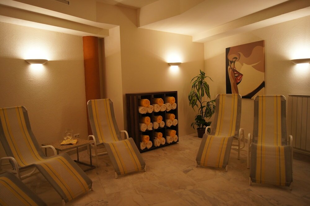 Фото Arlen Lodge Hotel