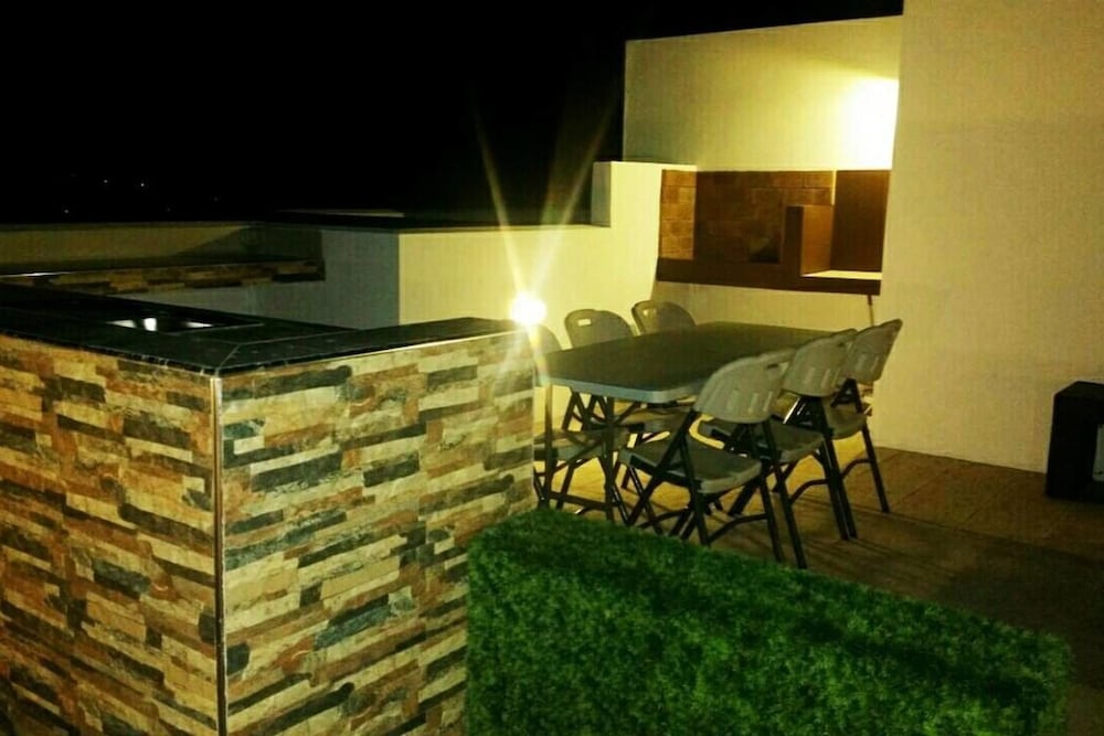 Фото Sugar Reef West Coast