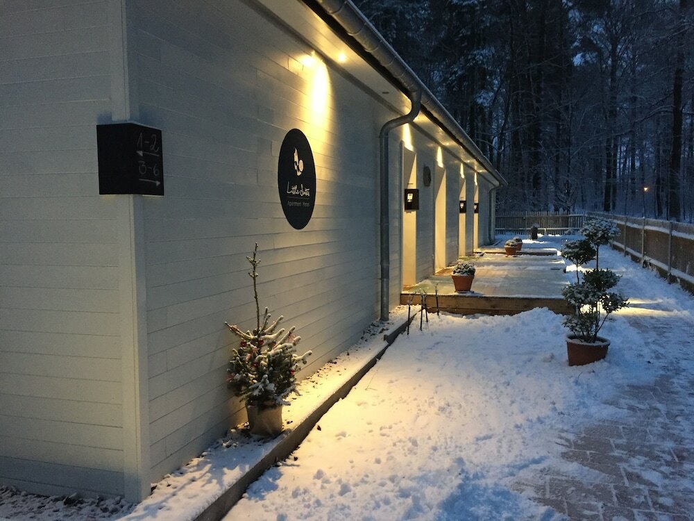 Фото Little Suite Apartments