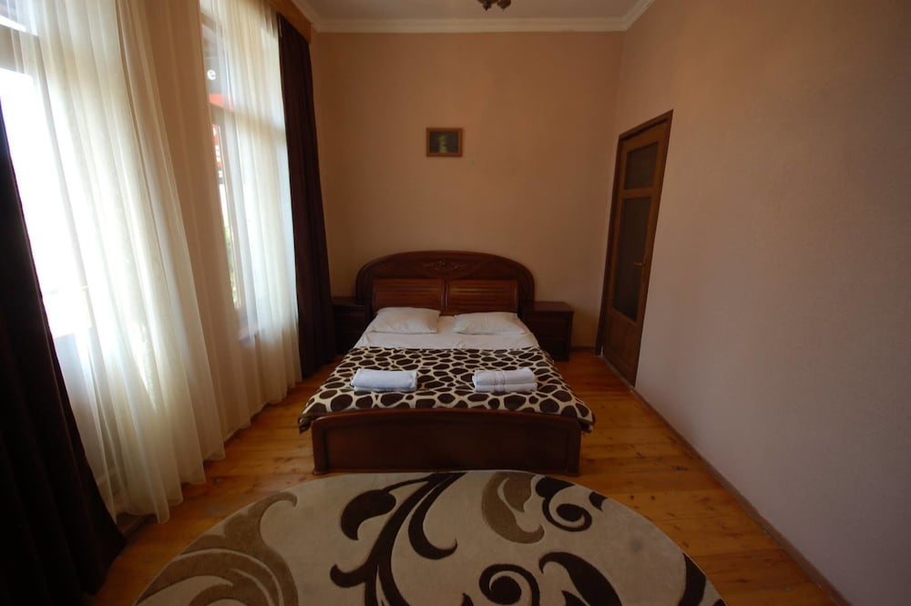 Фото Мини-отель Lelis