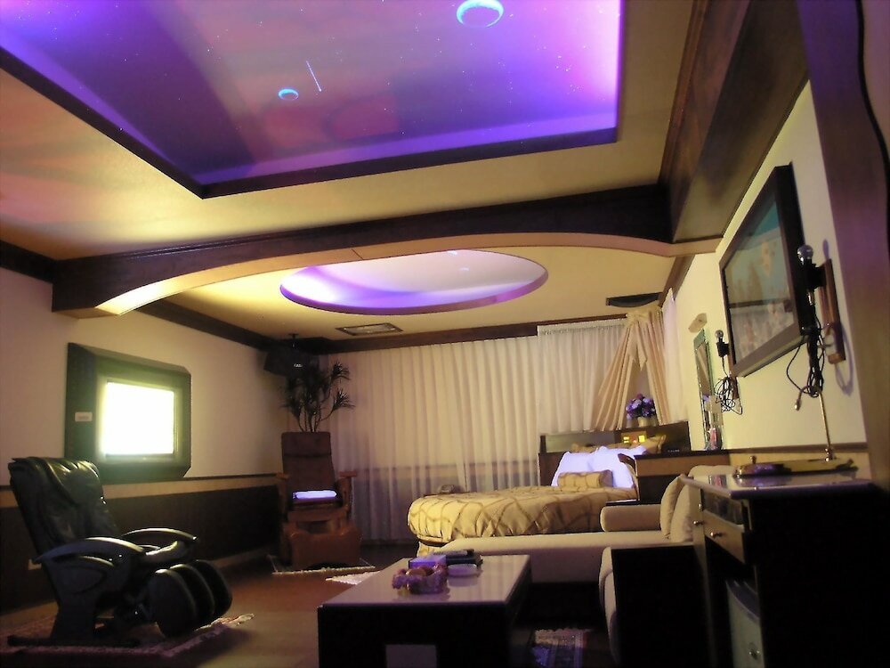 Фото Swan Lake hotel