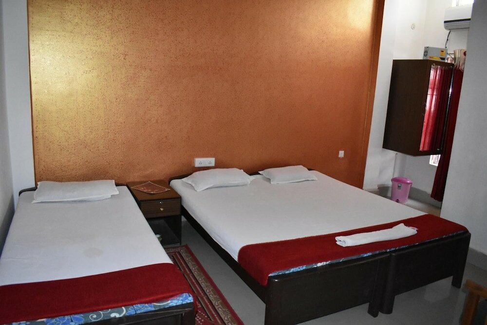 Фото Indira Lodge