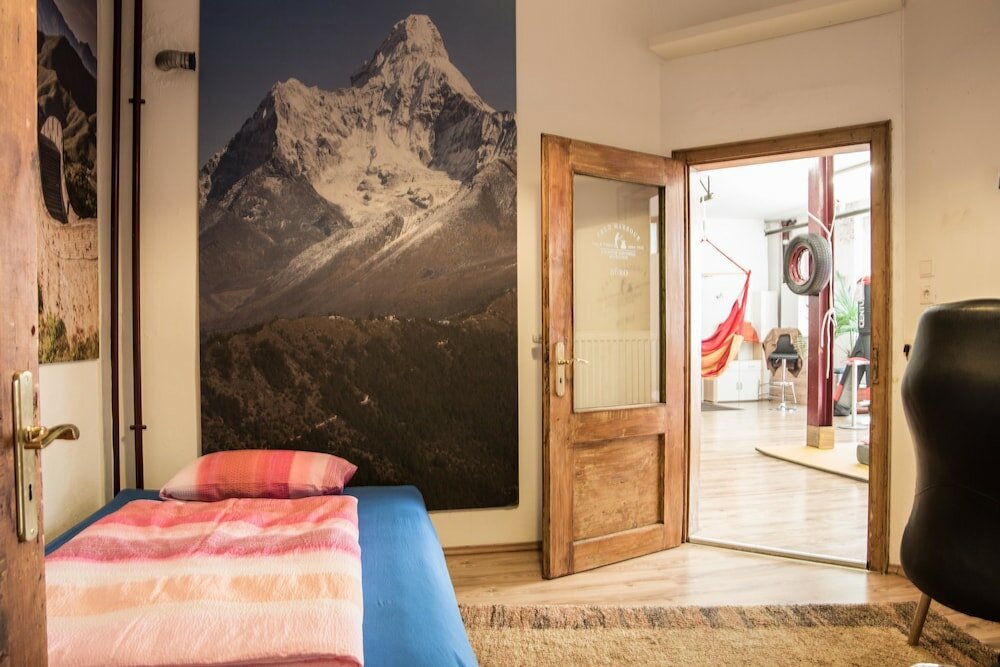 Фото отеля 2