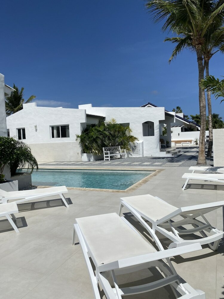 Фото Movida Inn Aruba